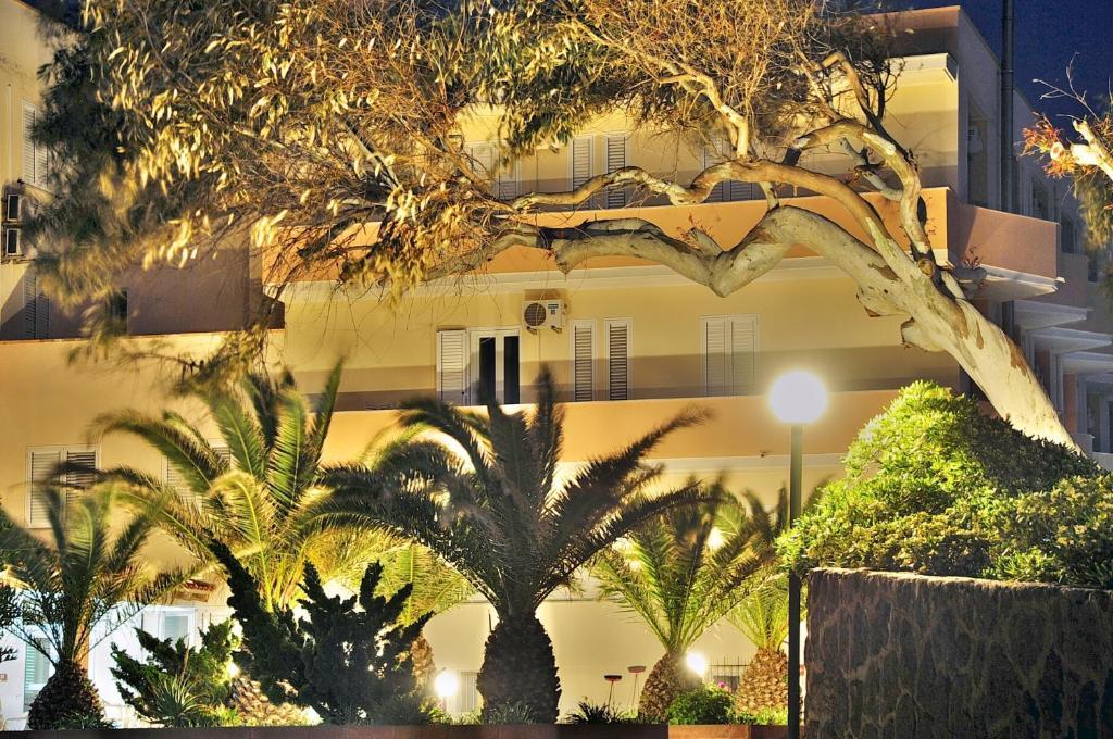 Hotel Castelsardo Domus Beach Exterior photo